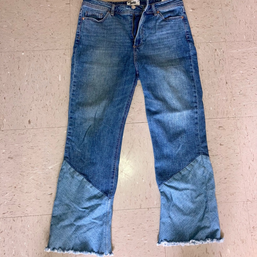 Slightly worn size 30 PAIGE jeans!! SO cute!! :)